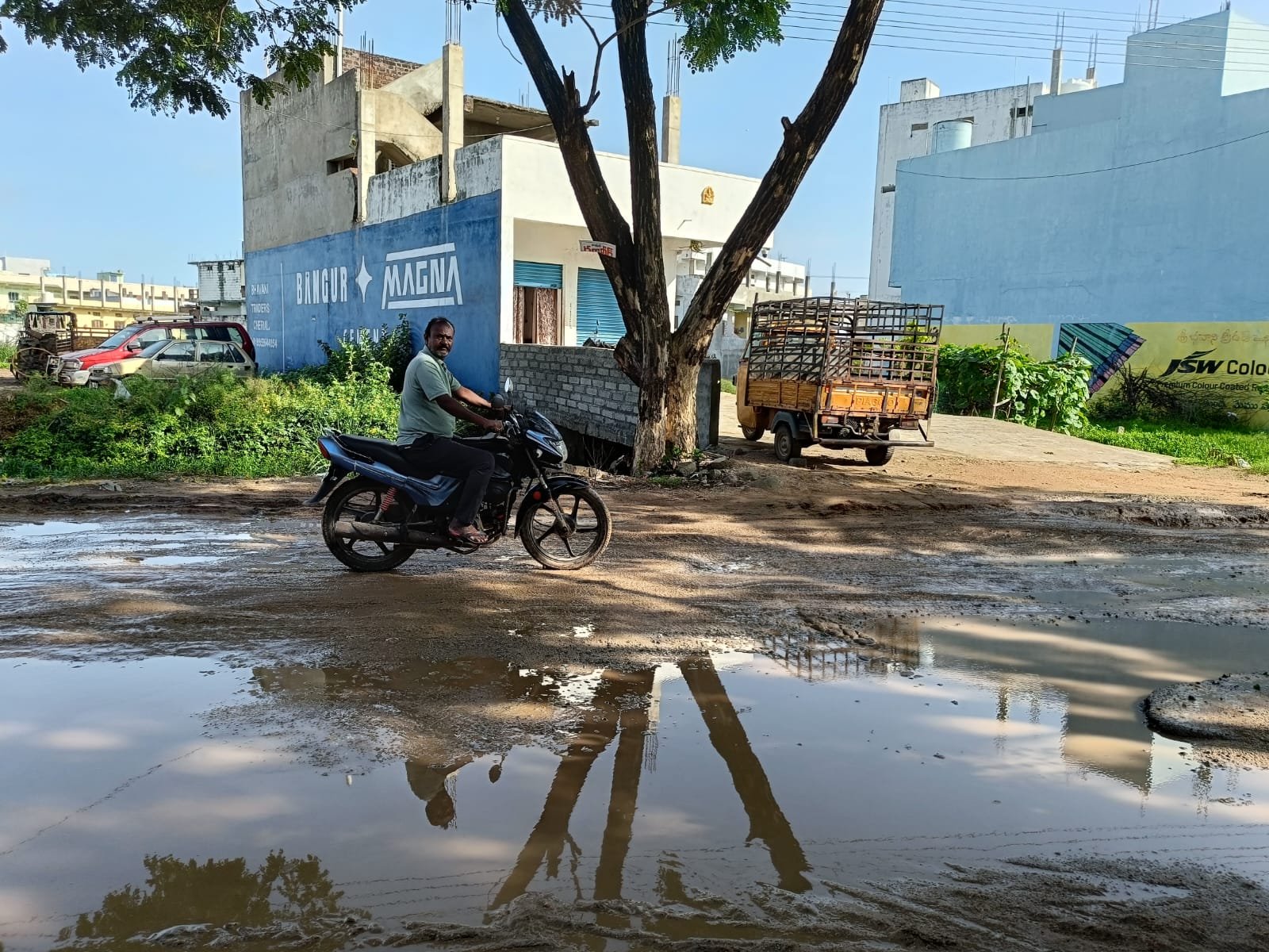 హలో... మున్సిపల్..నా వైపు ఓ లుక్కేయండి!గాంధీ రహదారి ఏరియా కథనం..