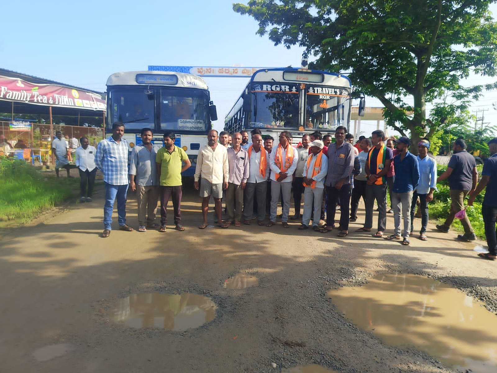 పెద్ద లింగపూర్ - అనంతగిరి పోచమ్మ ఆలయ రోడ్డుకు నిధులు కేటాయించాలి : బీజేపీ 