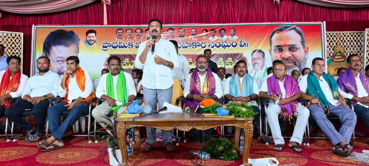 రైతులకు ప్యాక్స్‌లు వెన్నుదన్నుగా నిలవాలి: ఎమ్మెల్యే కవ్వంపల్లి