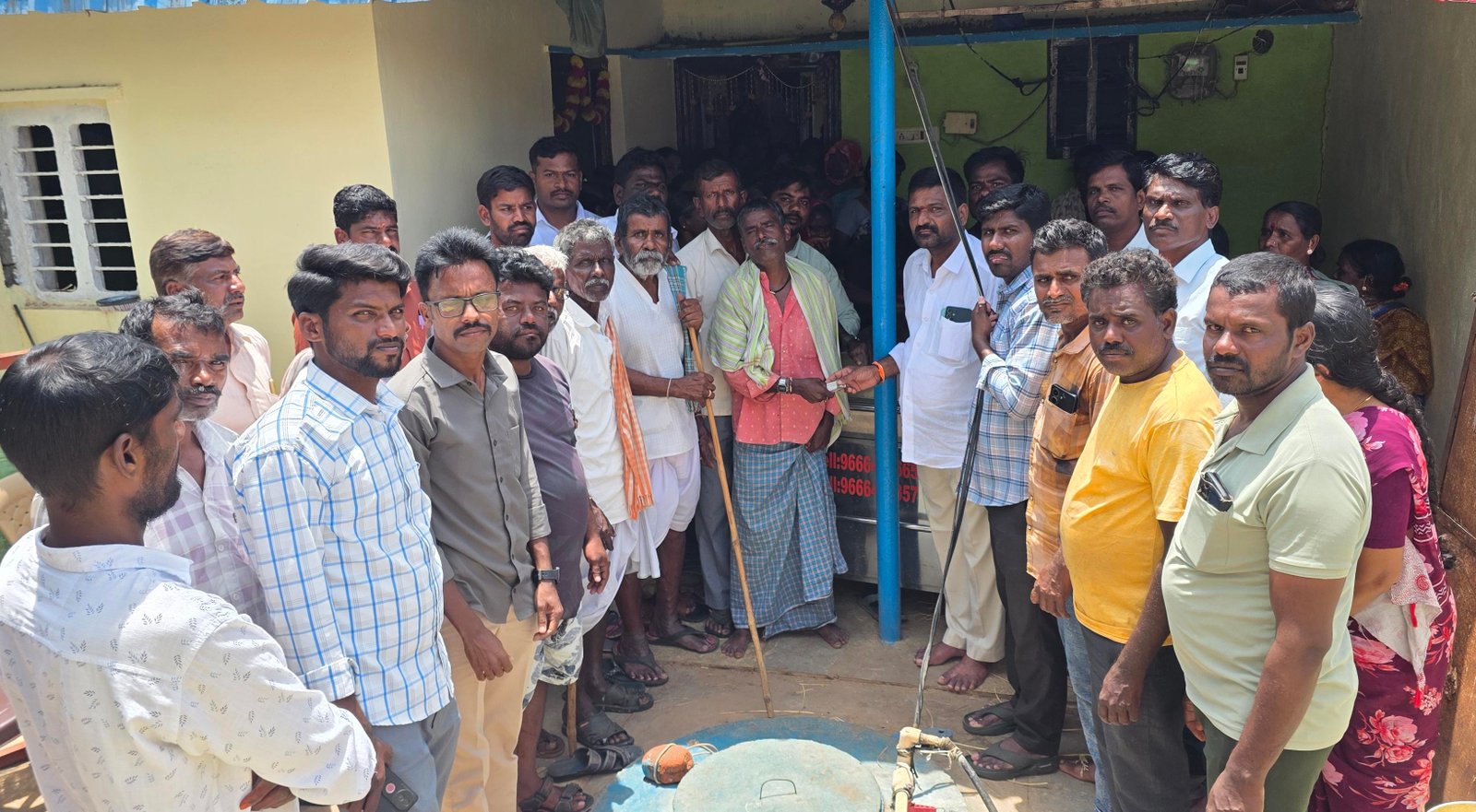శోకసంద్రంలో ఉన్న కుటుంబానికి అండగా నర్సాయపల్లి సర్పంచ్  