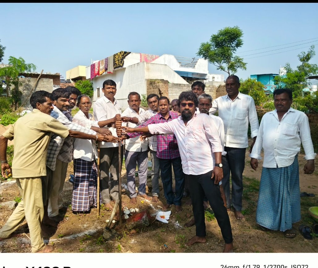 తండ్రి జ్ఞాపకార్థం బైరాన్ పల్లిలో మినీ వాటర్ ట్యాంక్ నిర్మాణం.!