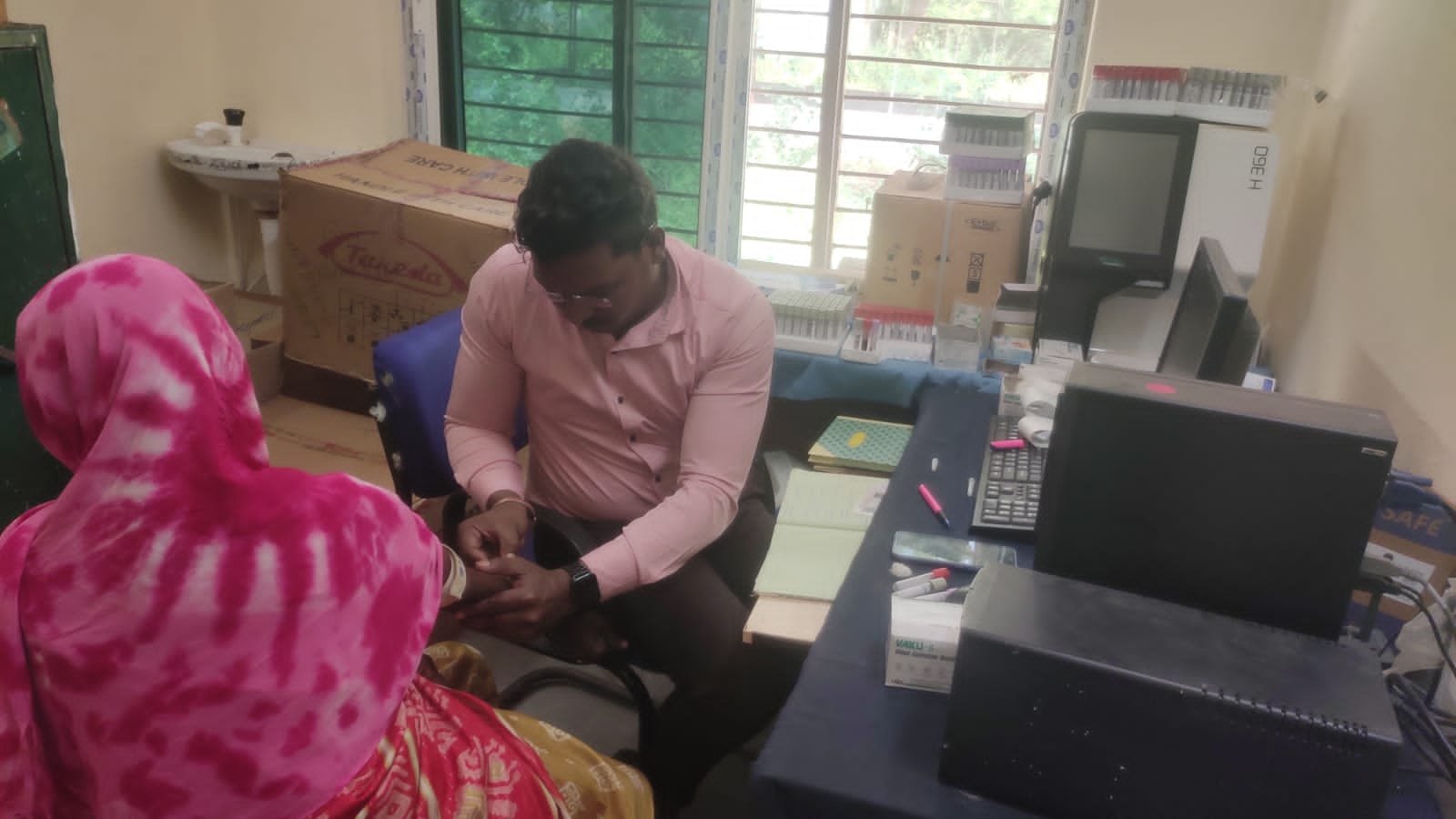 20 నెలలుగా అందని వేతనాలు సిద్దిపేట జిల్లా వ్యాప్తంగా ల్యాబ్ టెక్నీషియన్ల ఆకలి కేకలు..?